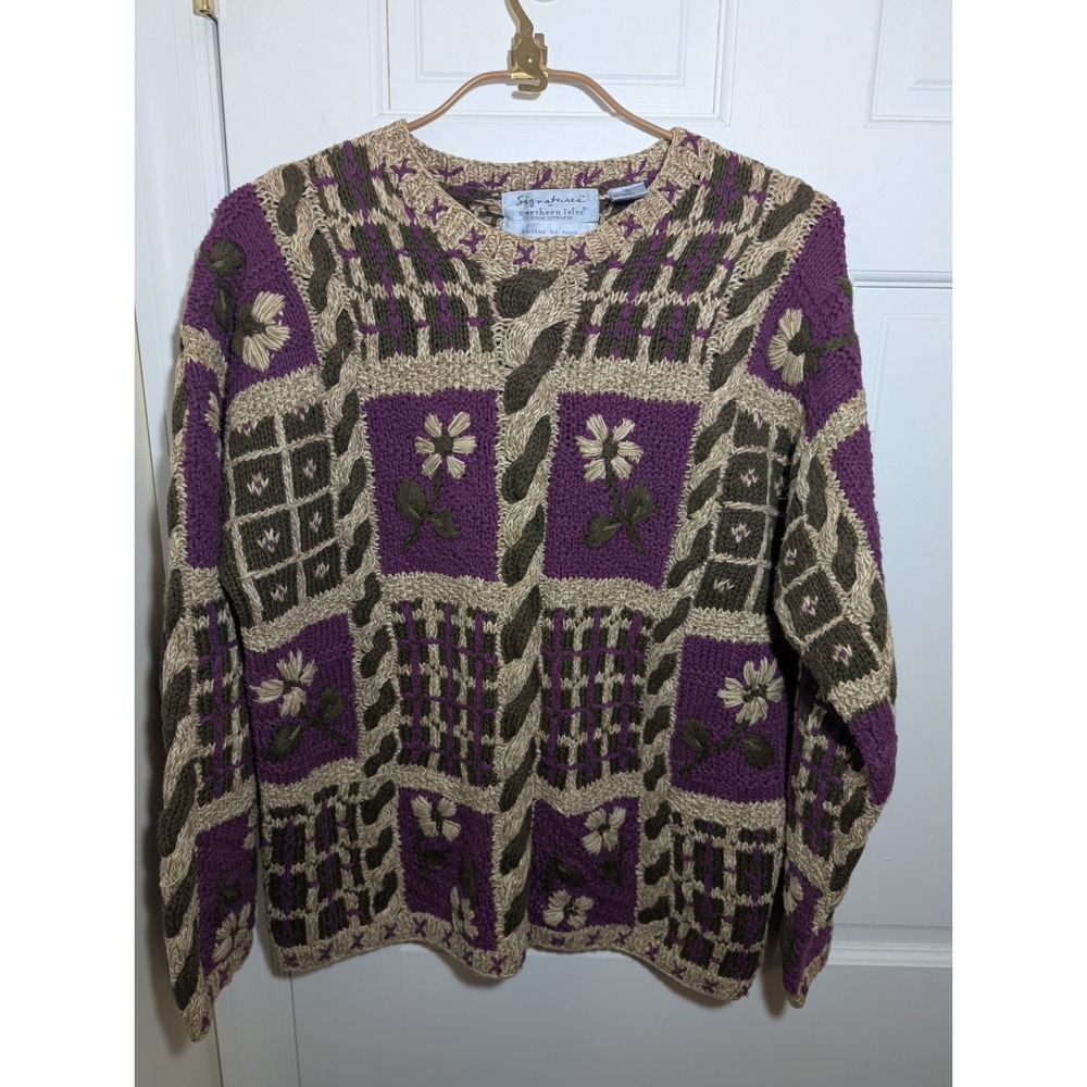 Vtg Signature By Northern Isle Woman's Hand Knitted Floral Design Sweater Large